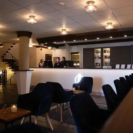 阿德隆酒店 酒店