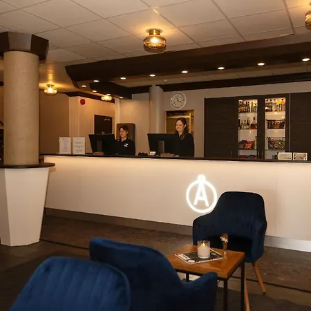 Adlon مارييهامن