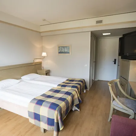 Adlon Mariehamn